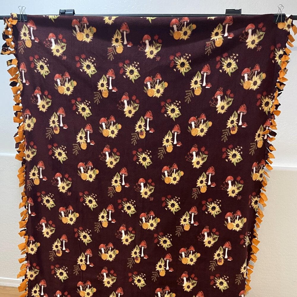 Yellow & Red Mushrooms (Heavy) Fleece Throw Blanket # 34 (50in W X 66in L)